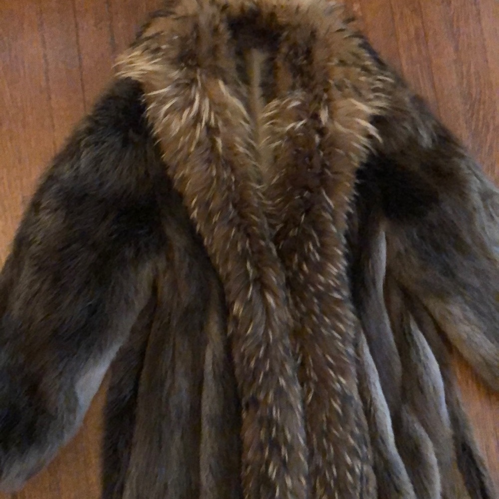 Gorgeous Beaver w/Finn Racoon Full-Length Fur Coat